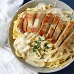 آلفردو مرغ و قارچ