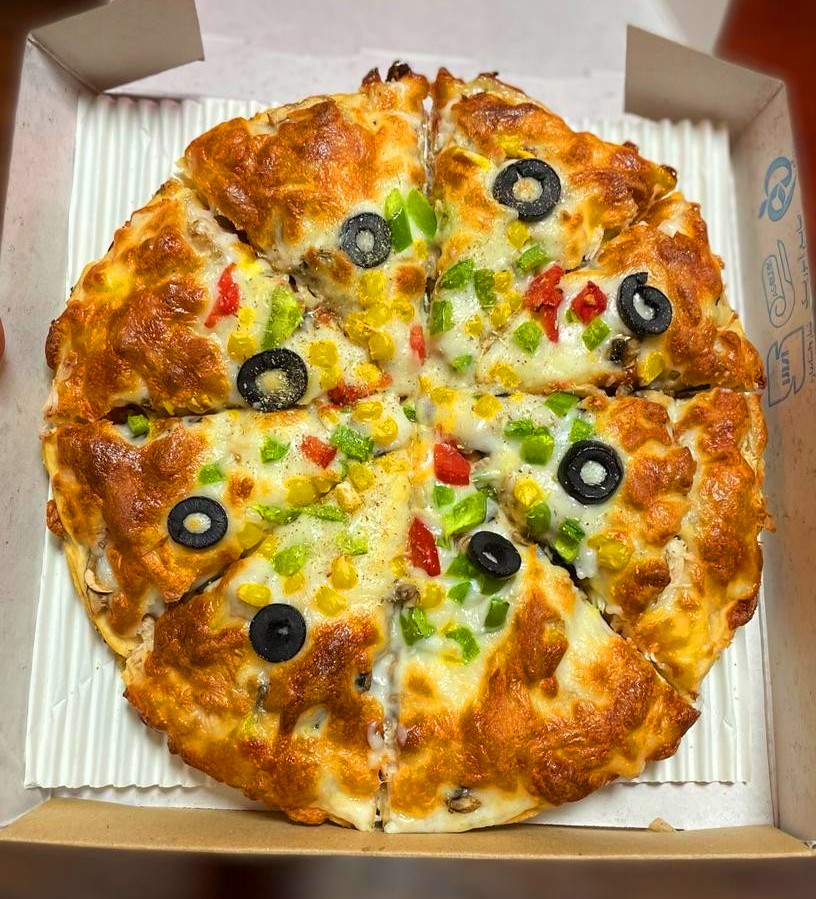 252398876941219 پیتزا مرغ و قارچ - تصویر 1